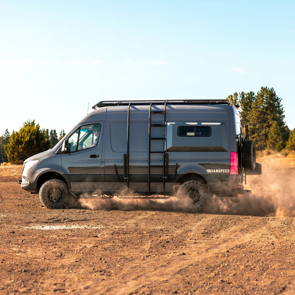 Vanspeed Sprinter 170" Capsules (windowed)