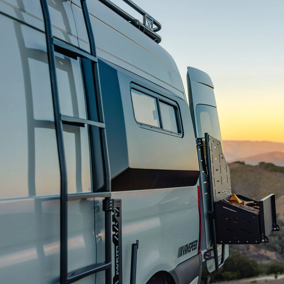 Vanspeed Sprinter 144" Capsules (windowed)