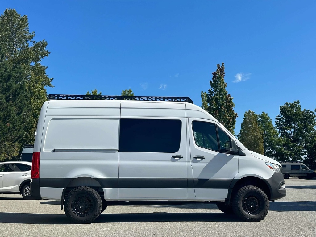 Mercedes Sprinter 144" Low Roof - Sprinter Roof Rack