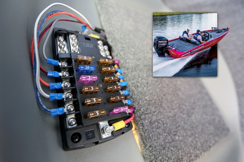 ST Blade Fuse Block - 12 Circuits with Negative Bus and Cover - BLUE SEA