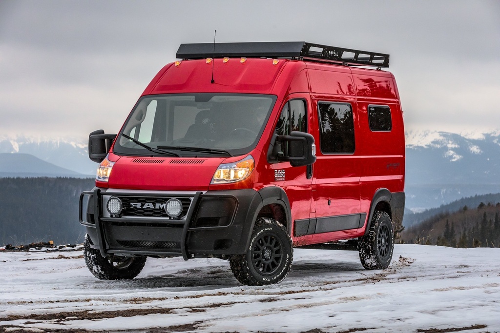 Broad Arrow Curved Window 1097×597