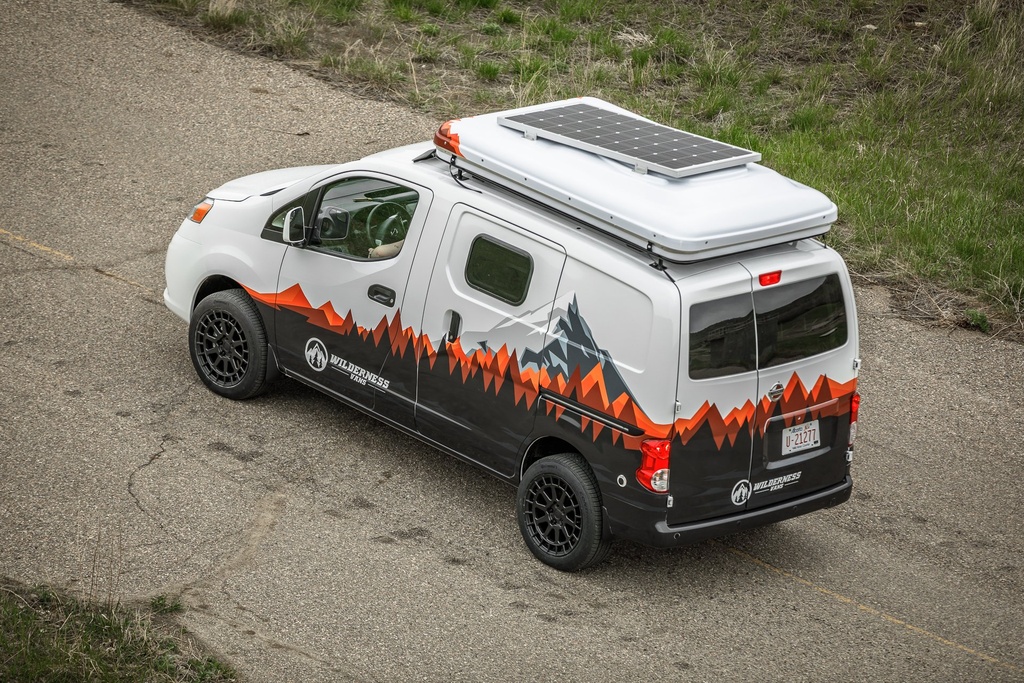 Broad Arrow Curved Window 497×297