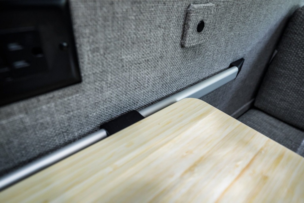 STILO SLIDING SUPPORT FOR TABLE - LIPPERT

