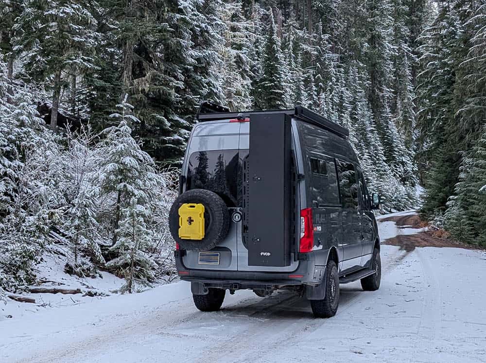 Adventure Van Ski & Snowboard Locker - FVCO