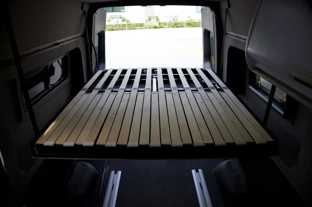 Camper Van Expandable Elevator Bed